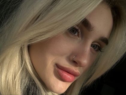rinaaas OnlyFans picture