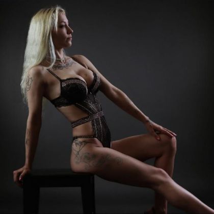 honeysplays OnlyFans picture
