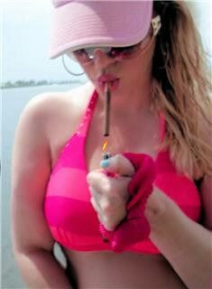 smokingsesh OnlyFans picture