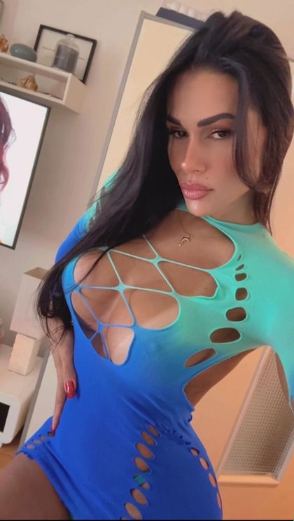 renathaparis OnlyFans picture