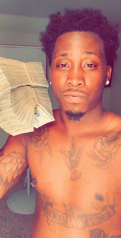 moneyshowerwon OnlyFans picture