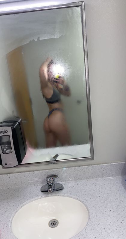 wyobaddiee OnlyFans picture