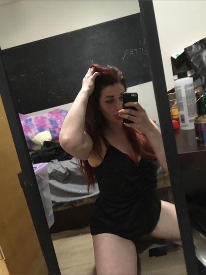onherknees4u OnlyFans picture