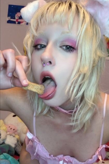 strawberry_cakes OnlyFans picture