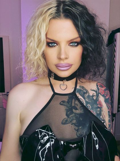 aliceblackuk OnlyFans picture