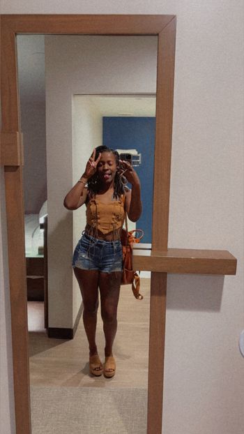 prettylilangel