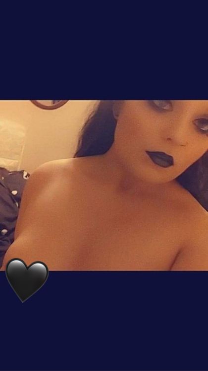 chrissyxrose OnlyFans picture
