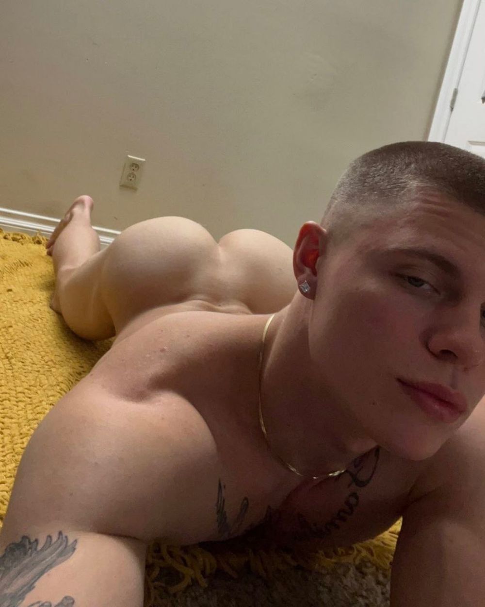 russiangayguysfree OnlyFans profile picture