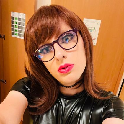shinyjulia OnlyFans picture