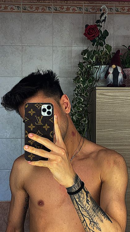 s.l.m.2000 OnlyFans picture