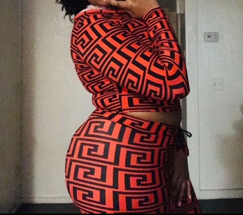 theeluvbelow OnlyFans profile picture