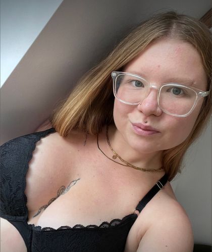 bendyblondey OnlyFans picture