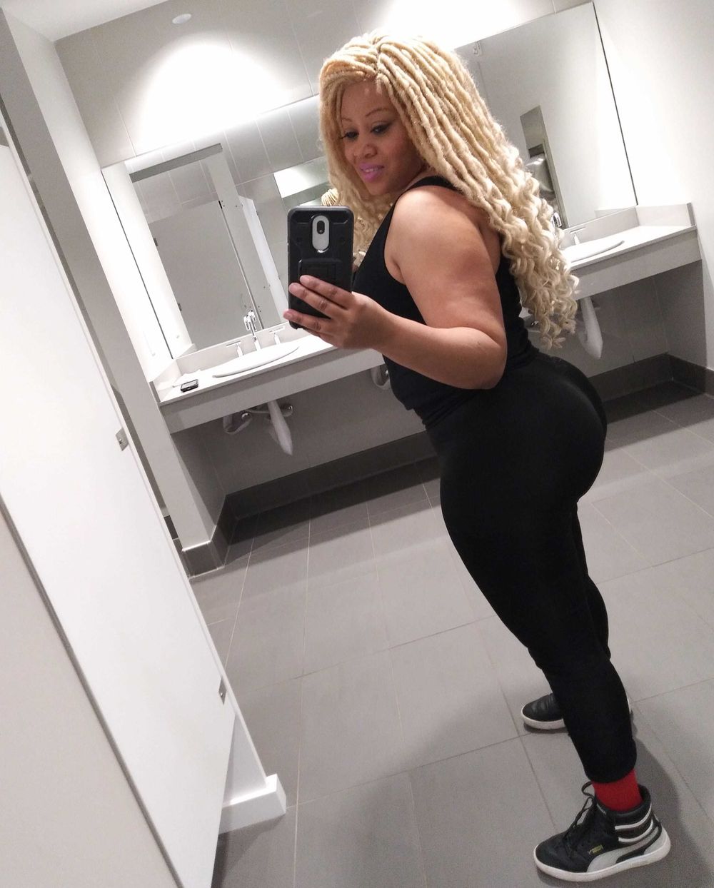 sexybuttasteful OnlyFans profile picture