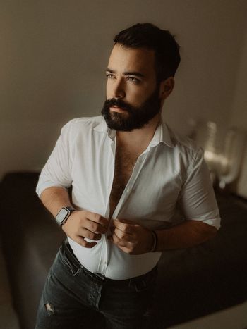 robertthehorse OnlyFans - Free Trial - Photos - Socials | FansMetrics.com