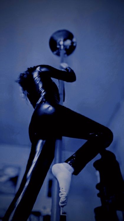 mistressraven69 OnlyFans picture