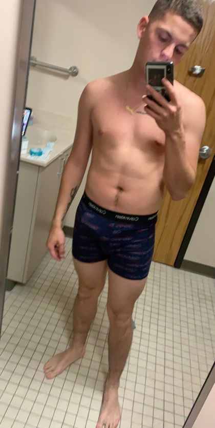 lovelyson2401 OnlyFans picture