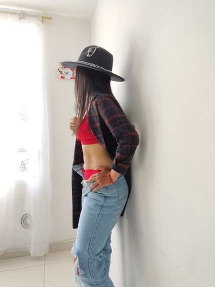 isabella2888 OnlyFans picture