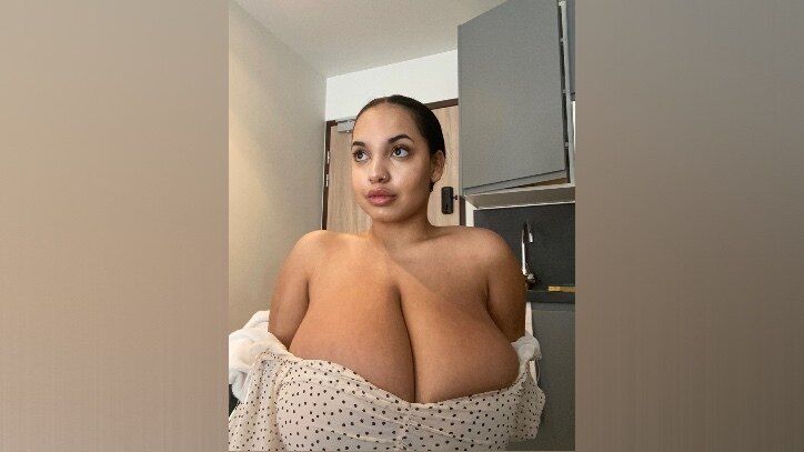 thegirlinred0 OnlyFans profile picture