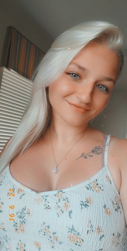 tanaraehere OnlyFans picture