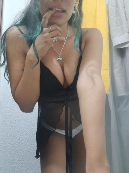 daphne.miller OnlyFans picture