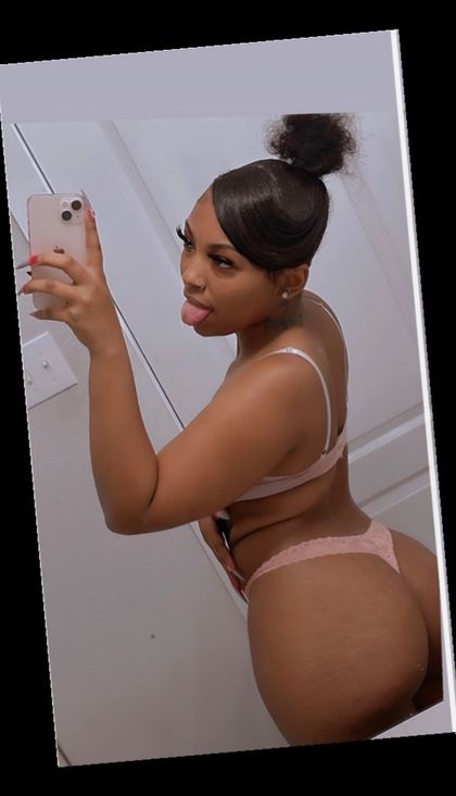 cinnamon_queennn OnlyFans picture