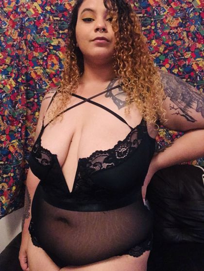 curvyelliexox OnlyFans picture
