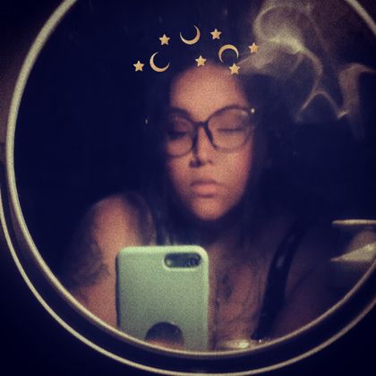 iguessimalittleweird OnlyFans picture