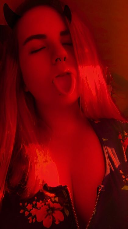 gothqueen_rose OnlyFans picture