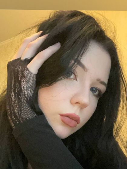 alinamew OnlyFans picture
