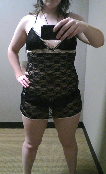 shy_housewife27 OnlyFans picture
