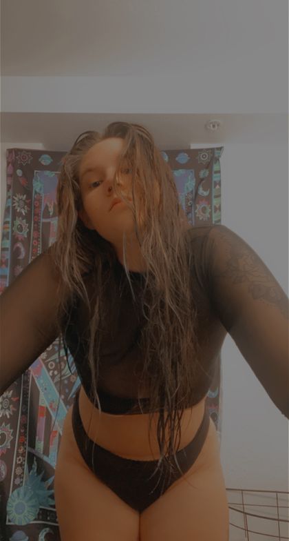 hello-love OnlyFans picture