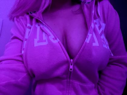 kittyonall4s OnlyFans picture