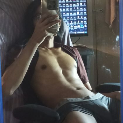 timidtwinky OnlyFans picture