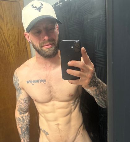 dieseldennis OnlyFans picture