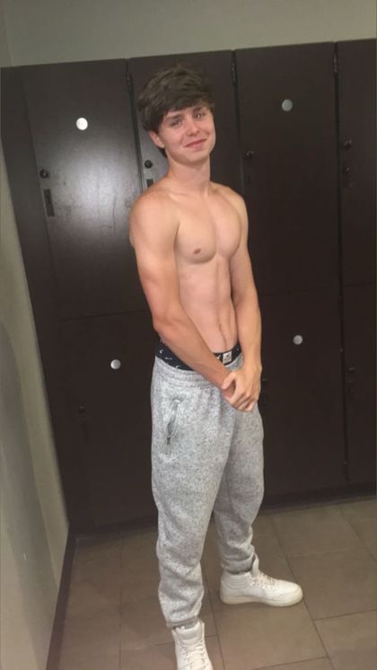twentyoneyearold OnlyFans picture