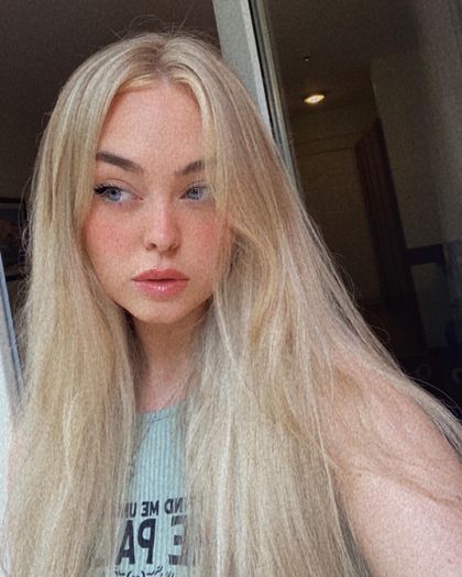 cuteblondey OnlyFans picture