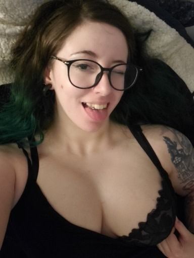 carapherneliasg OnlyFans picture