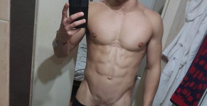 xxxrobertoxxx OnlyFans picture