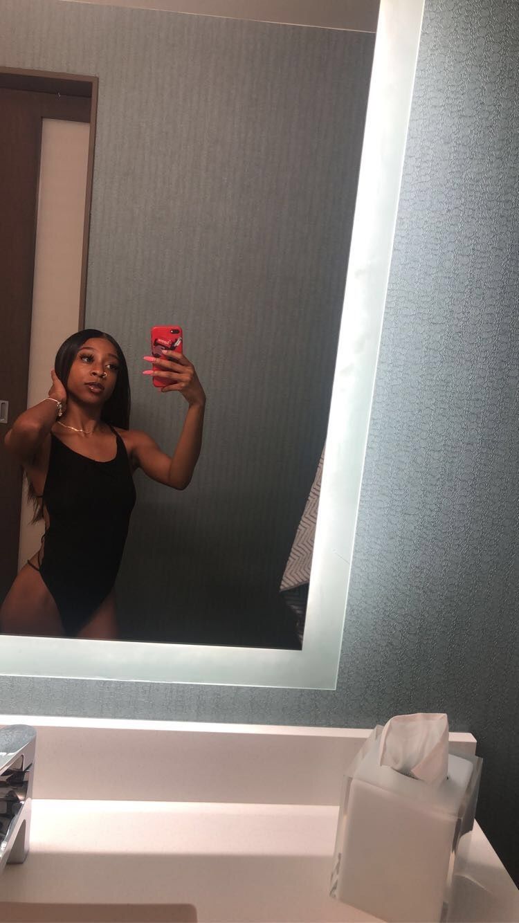 loveeeetiny OnlyFans profile picture