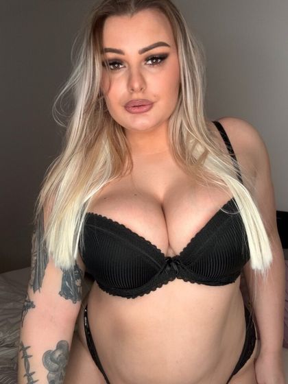 viky_laress OnlyFans picture