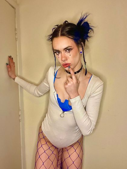 danni_smokes21 OnlyFans picture