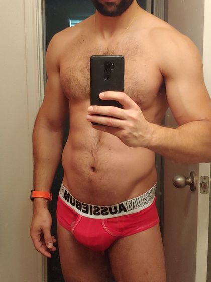 alphahung OnlyFans picture
