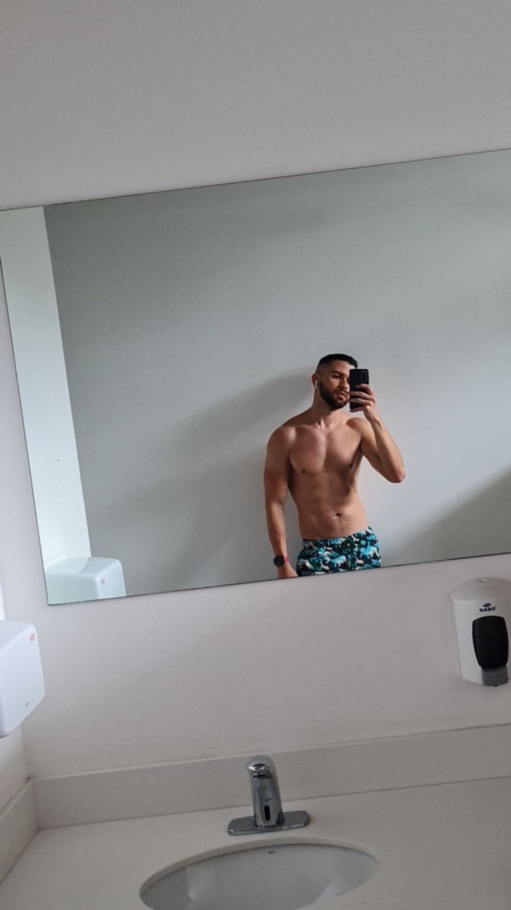 albertmanrique OnlyFans profile picture