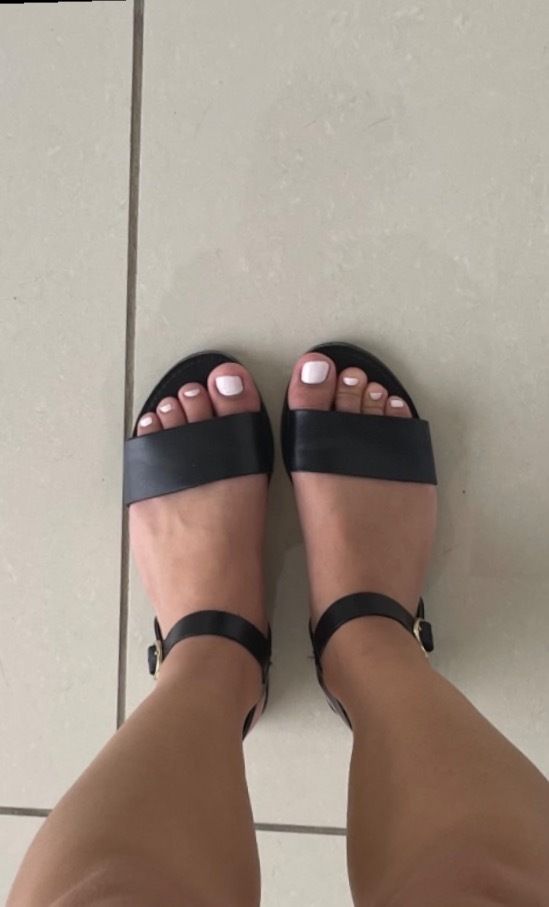 barefootlunaz OnlyFans profile picture