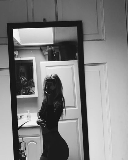 apaaanda OnlyFans picture