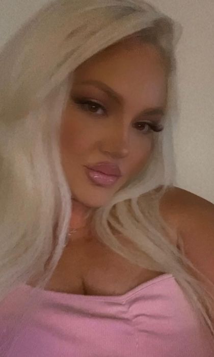 bella23q OnlyFans picture