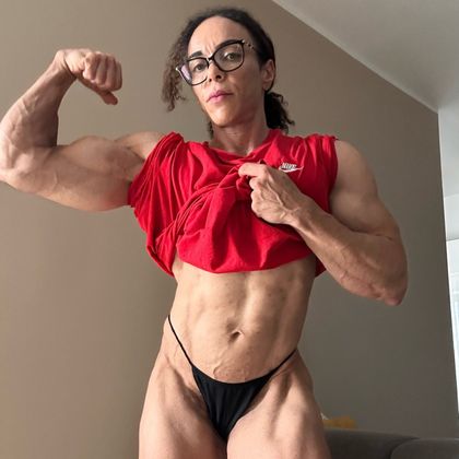 curlyfitqueen OnlyFans picture