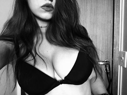 khalmia OnlyFans picture