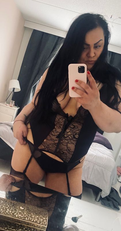 alinaihana OnlyFans picture