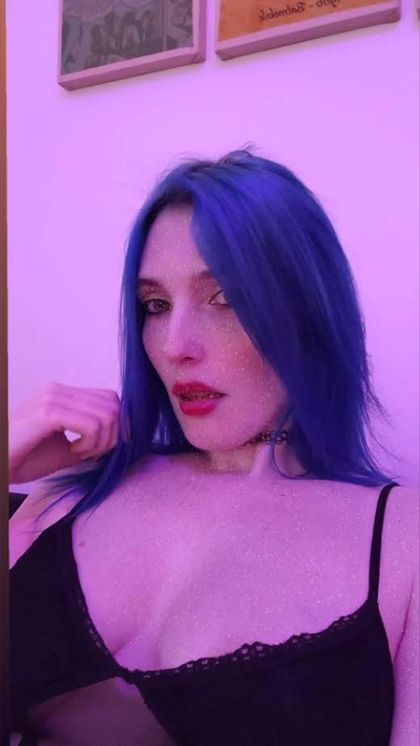 blue.mena OnlyFans picture